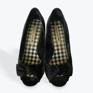 American Eagle Outfitters Black Heeled Shoes